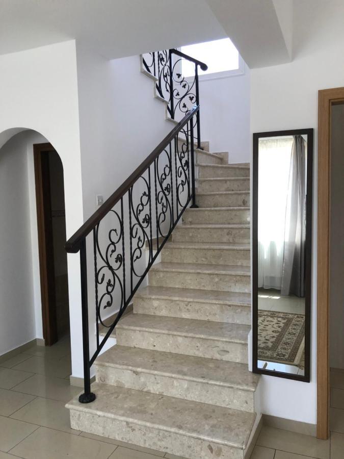Villa Andy Larnaca Dış mekan fotoğraf
